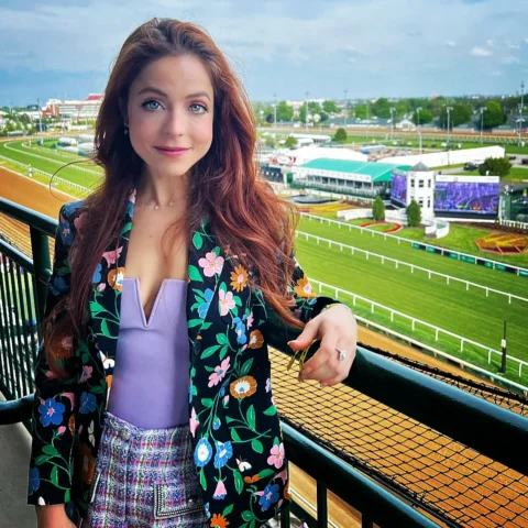 Opening Day 🐎 
🌹🌹🌹
#kentuckyderby #churchilldowns #louisville