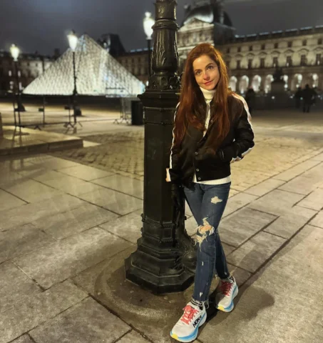 live laugh louvre
🥐 
#travel #france #paris #louvre #selfie #portrait #love #in