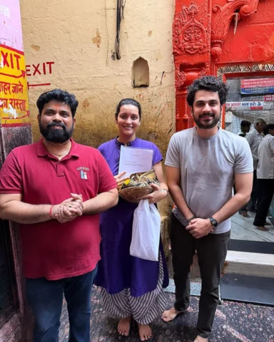 Took the blessings of Kaal Bhairav baba before beginning the shoot in Shiva’s ow