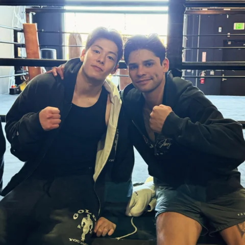 I’m blessed !!!!!!
My road as a boxer started 🥊🔥
Thank you brother 🙏🏻