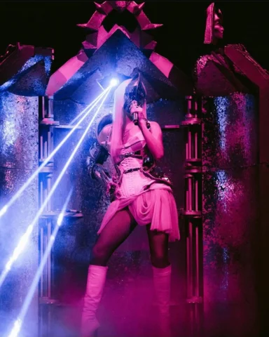 Amazing photos by @dillonmatthewc  of @kimpetras show the other night in Brookly