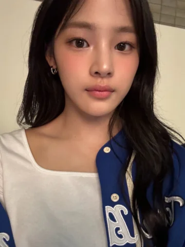 🧸💙

@mhdhh_friends 

#MINJI #NEWJEANS #MINJINEWJEANS #NEWJEANSMINJI #KIMMINJI 