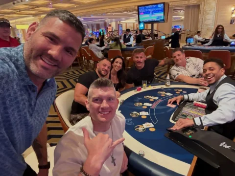 Blackjack with the boys in Vegas @wonderboy @stipemiocic @gpvillante