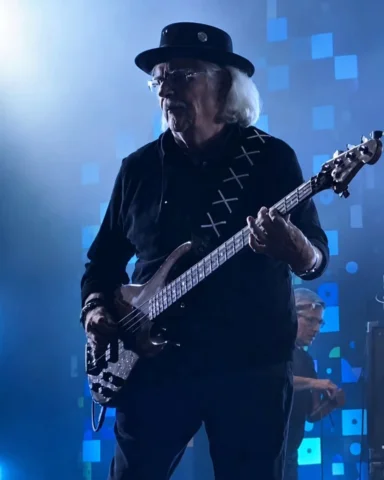 🎸 Willy, ter você comigo na turnê 50 Anos-Luz tem sido uma grande alegria. Não 