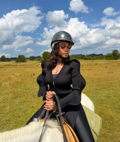 Heaven must feel like this 🪽🐎

#horseriding #fairmontmountkenya #africansummer