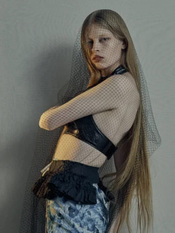 Thank you for having me @interlopemagazine 

Photography @ottilielandmark 
Styli