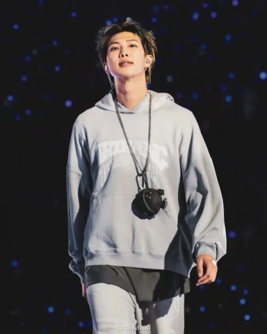 2026 BTS ‘ARIRANG’ WORLD TOUR 
🎵: @bts.bighitofficial (@rkive @jin @agustd @uar