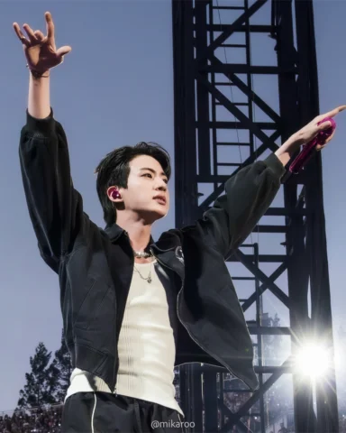 2026 BTS ‘ARIRANG’ WORLD TOUR 
🎵: @jin of @bts.bighitofficial 
📍 : Stanford / 