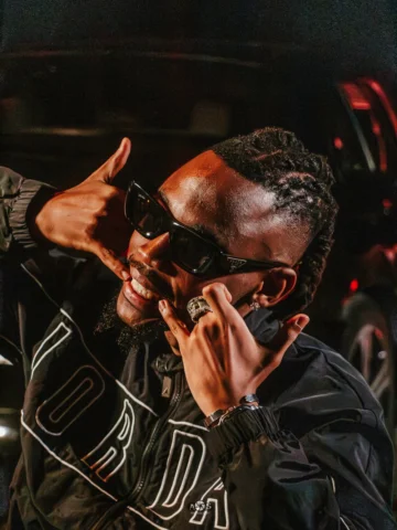 TCHOUKA 🗣️🌍🚩x BigChekete X Yjick🎱.

📸: @as_photogrvphy 
👕: @darkstyle__sto