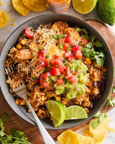 INSTANT POT ROUNDUP! 📝 From 20 minute chicken burrito bowls to crowd-pleasing S