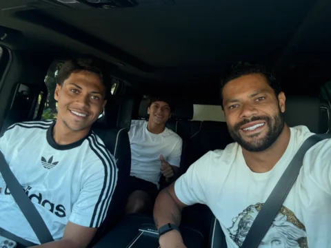 Hoje é um dia muito especial. Meus filhos, Ian, que completa 18 anos, e Tiago, q