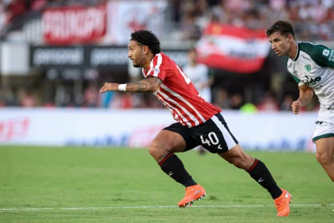 +3 en casa y en una noche repleta de emociones! 
❤️💪🏾🦁