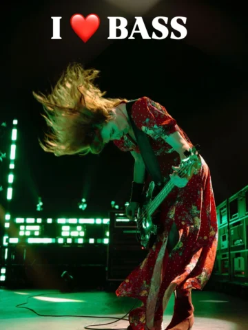 LOLLAPALOOZA Time Travel

Rewind —— Lolla 1994, over three decades ago, I was on