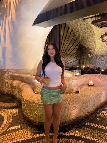A little mermaid core moment. ✨🍸🧜‍♀️ Search ‘TRENDS’ on @shein_us for more spr