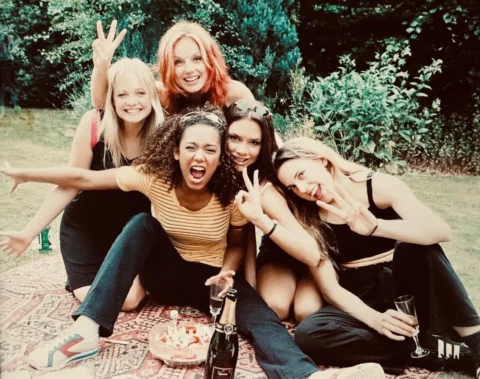 Happy birthday Wannabe, 30 years! Love you all 💕 thank you!