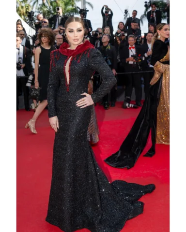 ⁨	⁨	79th Cannes Film Festival ✨
نام اثر : سوگ
روايتى است از غم جمعى و اداى احترا