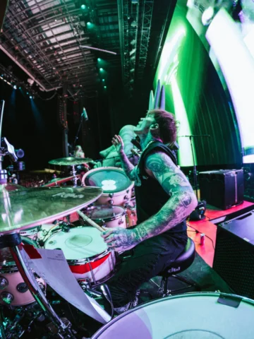 Dear Aliens 👽..Quit abducting my F*ckin sticks⬆️ #lostamericanatour