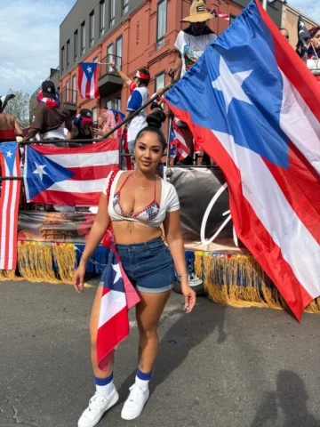 Brooklyn PR Parade Knickerbocker Ave💙❤️🤍🇵🇷
.
.
.
.
.
.
#puertorican #puertor