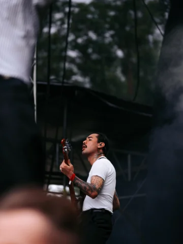 Thank you @summerpunchfestival for welcoming us to Poland🤘 We play in Jena with