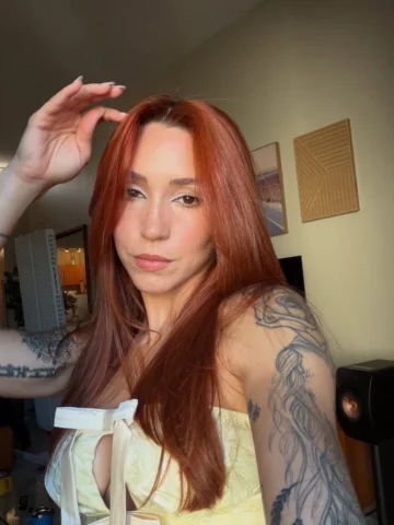 “Dame pelo, dame cara, dame booty”😋💛

Selfies 🤝 yo