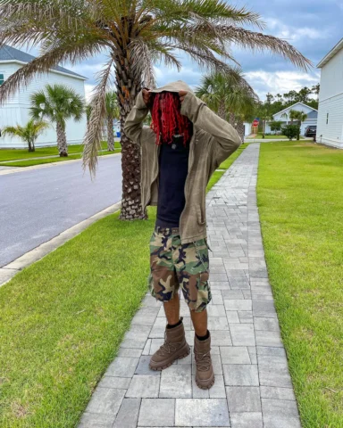 been on a thousand islands, but i promise he still dressing 🥗