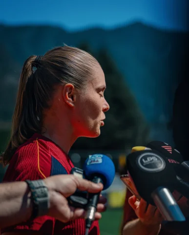 🎤 Media Day del stage en Andorra del @fcbfemeni Ayer 7 de Agosto. Las jugadoras