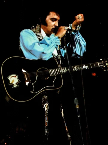 •July 19th, 1975
•Nassau Coliseum 
•Uniondale, New York 
•2:30 PM
**Elvis perfor