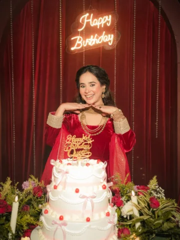 This year didn’t spoil me—it shaped me 🎂🍰🌹🧿

#gratefulandgrounded #birthdayp