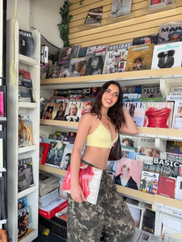 Voglio tornare in America, chi viene con me??🥲🇺🇸🩷

(L’ultima è la mia prefer
