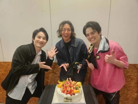 🐎
SPARK大阪LIVEも最高に楽しかった😀
文兄せんきゅー、しぇんぱいはひば🤭

#SPARK #中山優馬 #屋良朝幸 #浜中文一