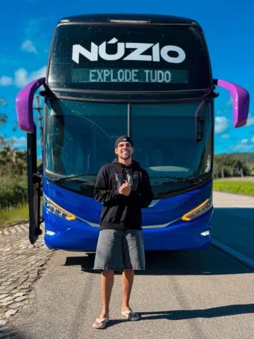 Julho começando do melhor jeito: de casa nova na estrada. 🙏🚌

Depois de tudo o