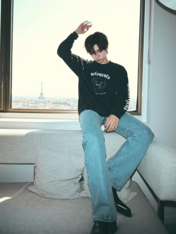 Unfiltered
@vetements_official

#VETEMENTSxTeeTeePor 
#VETEMENTS
#twnpich
#teete