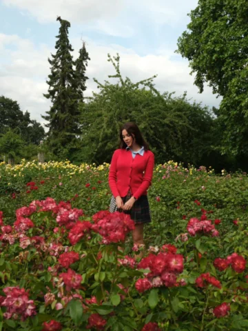 A bloomin good afternoon in Queen Mary's rose garden with pamilii and a picnic �