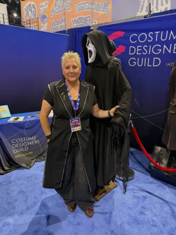 It was such an honor to represent #ScaryMovie 6 at #Comic_con this year, to meet