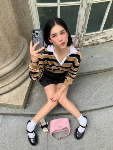 @prada girl is heat resistant💖🍃🧸
pink bag me like🤓