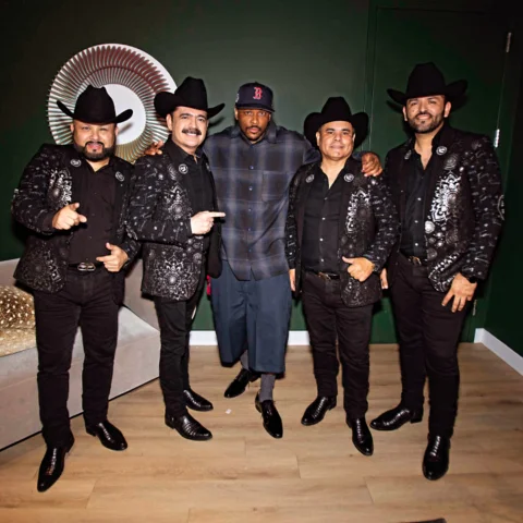 La foto del recuerdo con @yg  en Los Angeles, CA., en los camerinos del @intuitd