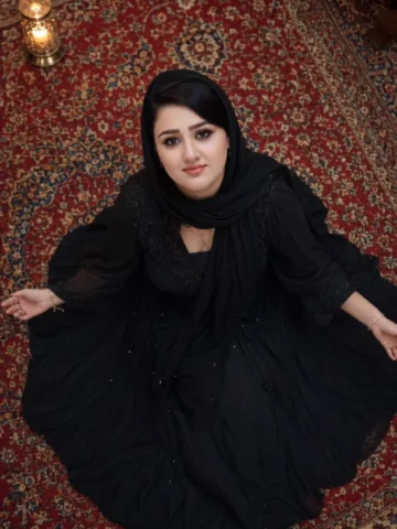 کوشش کریں کہ آپ کی وجہ سے کسی کے چہرے پر مسکراہٹ آئے، کیونکہ یہی سب سے خوبصورت ن