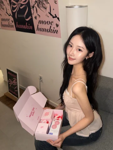 🎀 [HANSKIN X 무용과🩰]

(광고) #movehanskin 발대식에 다녀왔어요🎀

예쁜 공간과 센스 있는 기프트박스, 맛있는 다과