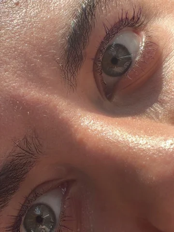 Bazen en güzel anlar, en sessiz olanlardır ☀️✨🤍

#aesthetic #portrait #gözler #