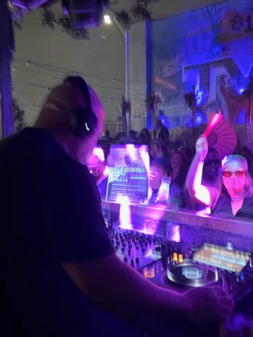 This was one of the best homecomings. Thank you @tv_lounge for having me. @chari