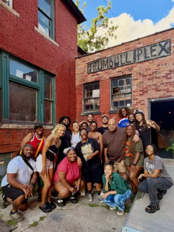 100% Underground 
100% DETROIT

Bone got love for the youth!
Some current and ri