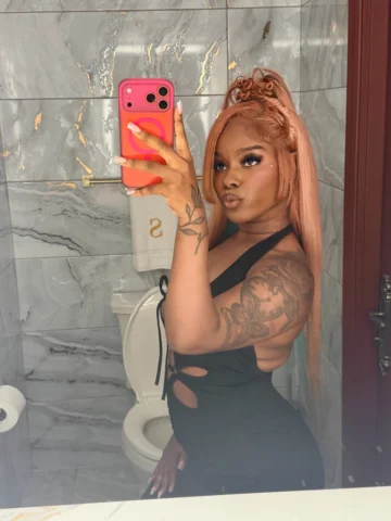 💋💋

Hair by : @vanitybyciela 

#hair #blackgirlluxury #explorepage✨