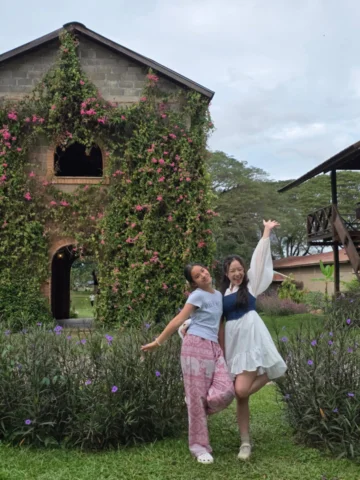 ม่วนอกม่วนใจ๋ 🍃

สฐา รีสอร์ต... โรงบ่มริมน้ำน่าน... บัวลอยป้านิ่ม... วัดภูมินทร