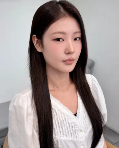누디한 로즈 그레이톤의 무쌍 메이크업🩶

#데일리메이크업 #누디메이크업 #멀멀메이크업 #무쌍메이크업