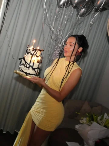 Happy birthday to me 🎂 🎉
And to all the Aquarius around the world ♒️