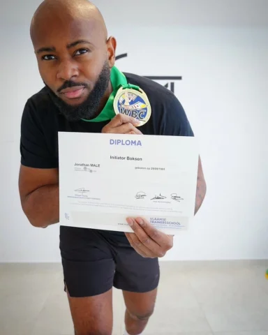 It's official, licensed boxing trainer👑🫡🥊2024 is going to be great

Big thank