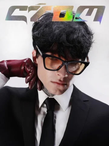 portada nueva @crom_magazine 

Photo @alvaronates 
Dirección creativa @axelescal
