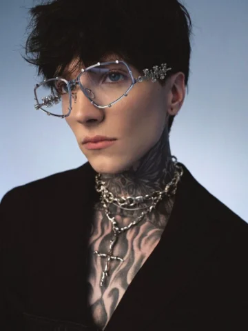 de día streamer y de noche modelo