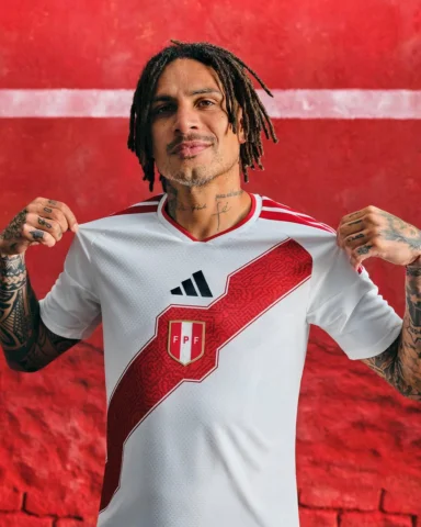Un líder. Una camiseta. Una nación que nunca se rinde 🇵🇪​

@guerrero9 y su leg