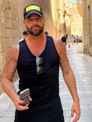 ¡Malta, you fine little island, you!
Disembarked, got sun-kissed, over-caffeinat